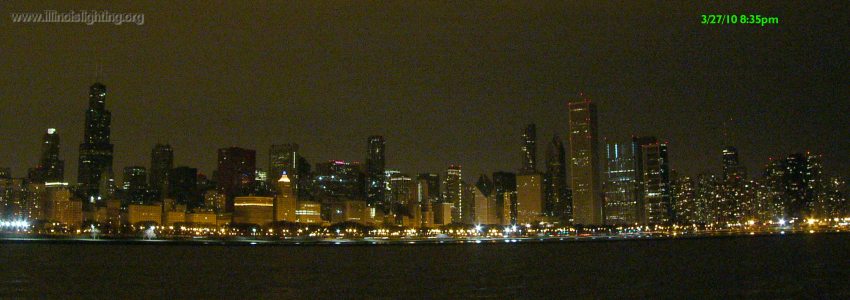 Chicago skyline before Earth Hour 2010.